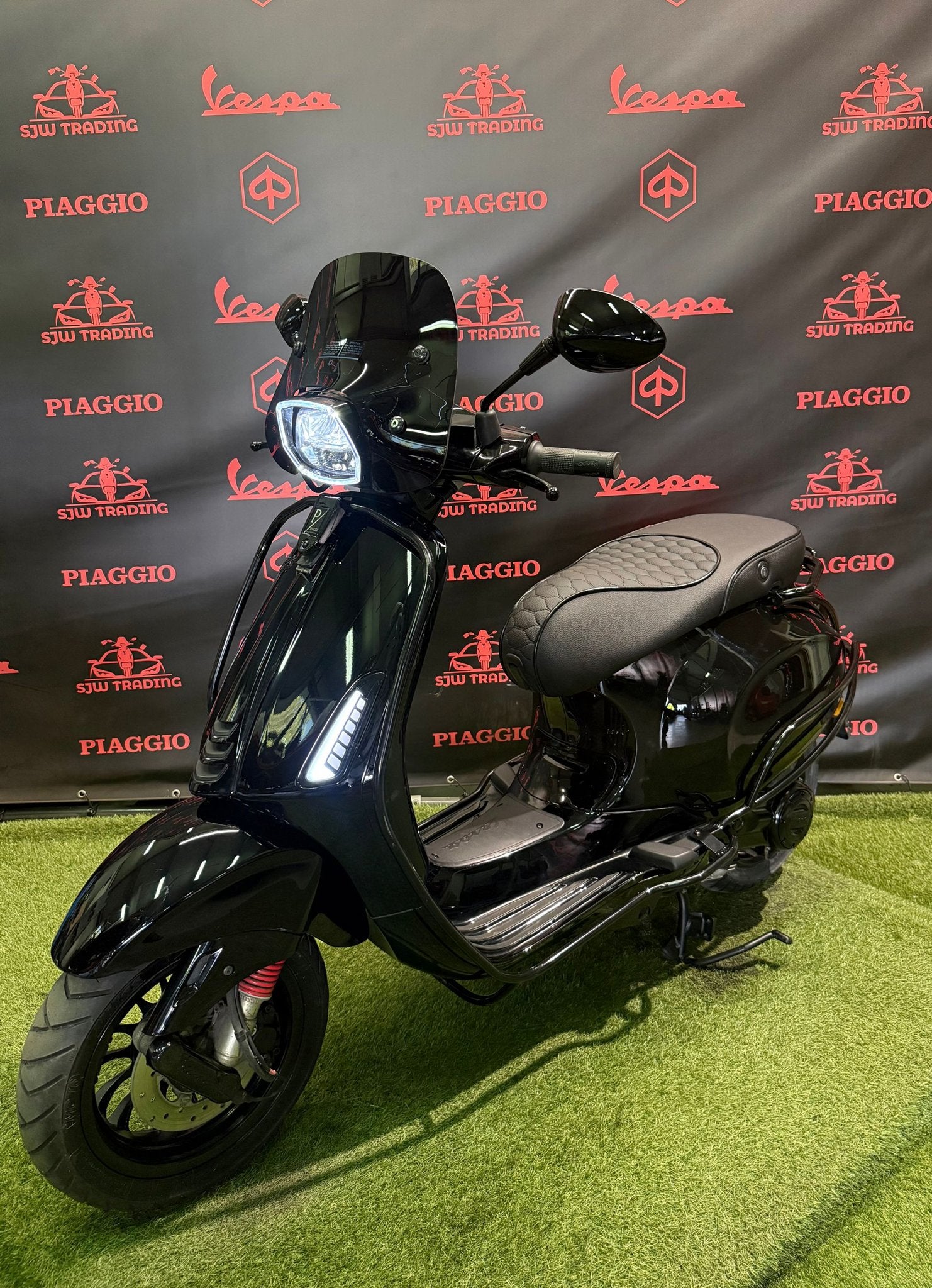 Vespa Sprint 2018 Brom! Black on Black / RS Zadel / Garantie