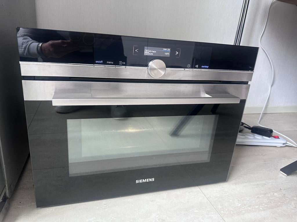Siemens CM633GBS1 iQ700 combi oven – zo goed als nieuw, A+, Zo goed als nieuw, Oven met grill, Inbouw, 45 tot 60 cm
