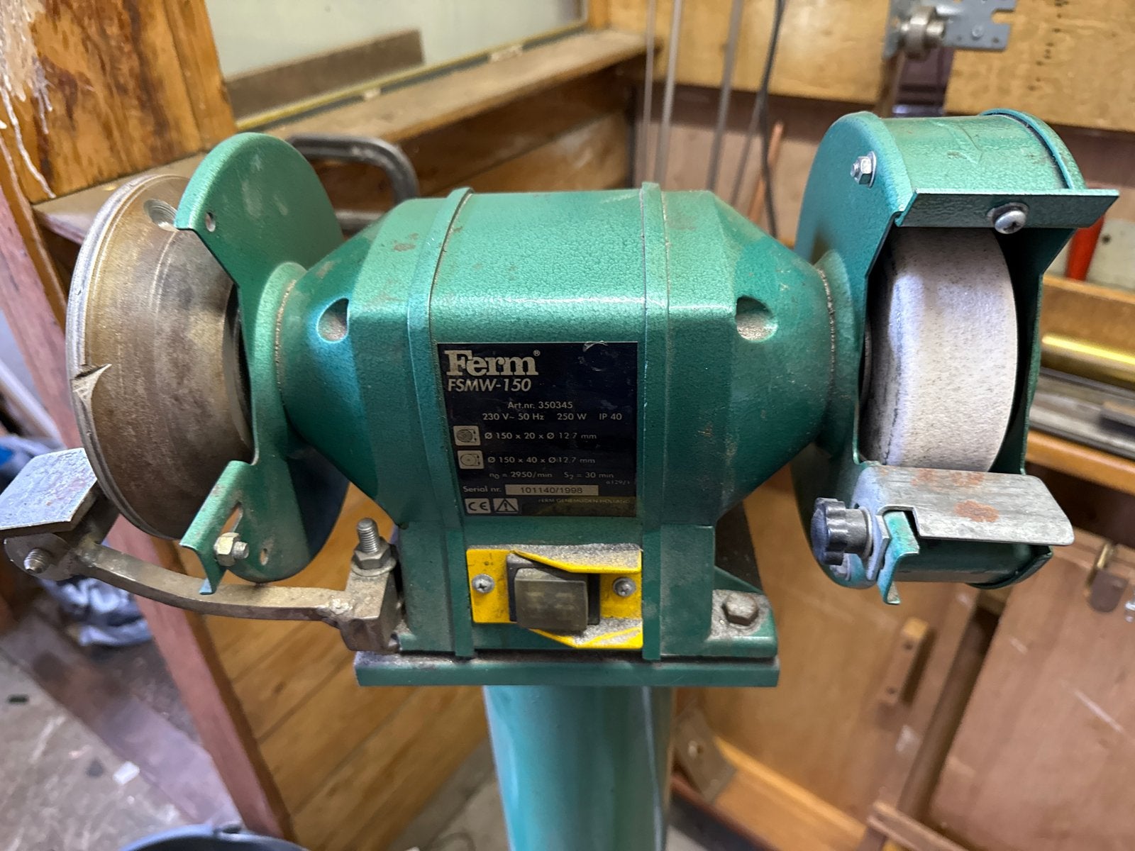 Ferm FSMW-150 Werksbankslijpmachine, Ophalen, Gebruikt, Minder dan 700 watt, Werkbankslijpmachine
