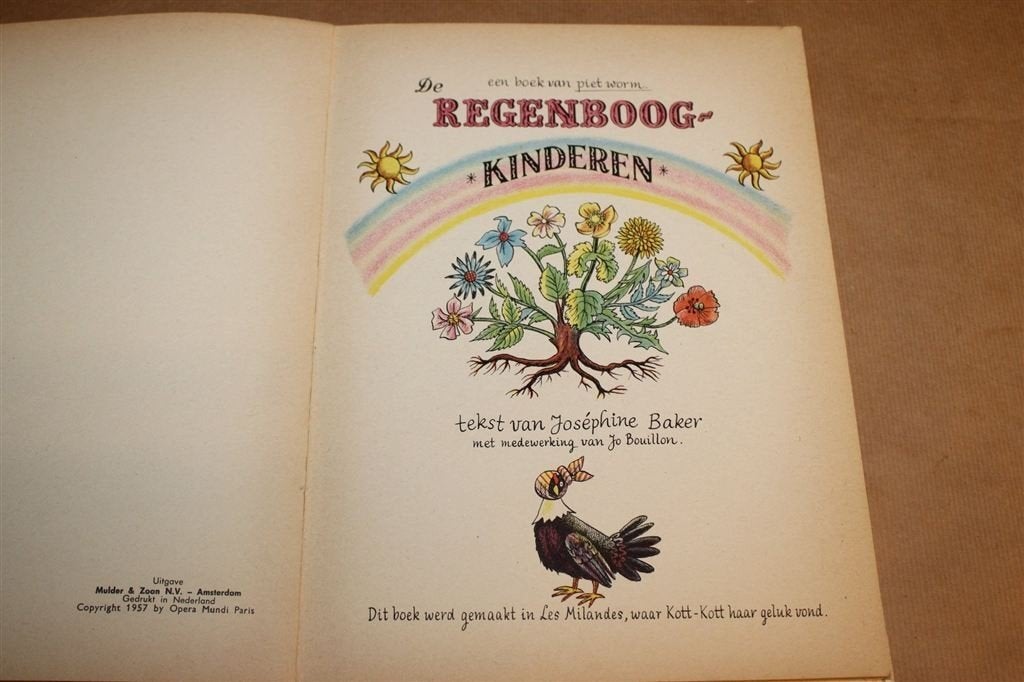 De Regenboog-Kinderen — Piet Worm, Josephine Baker 1957, Ophalen of Verzenden, Gelezen