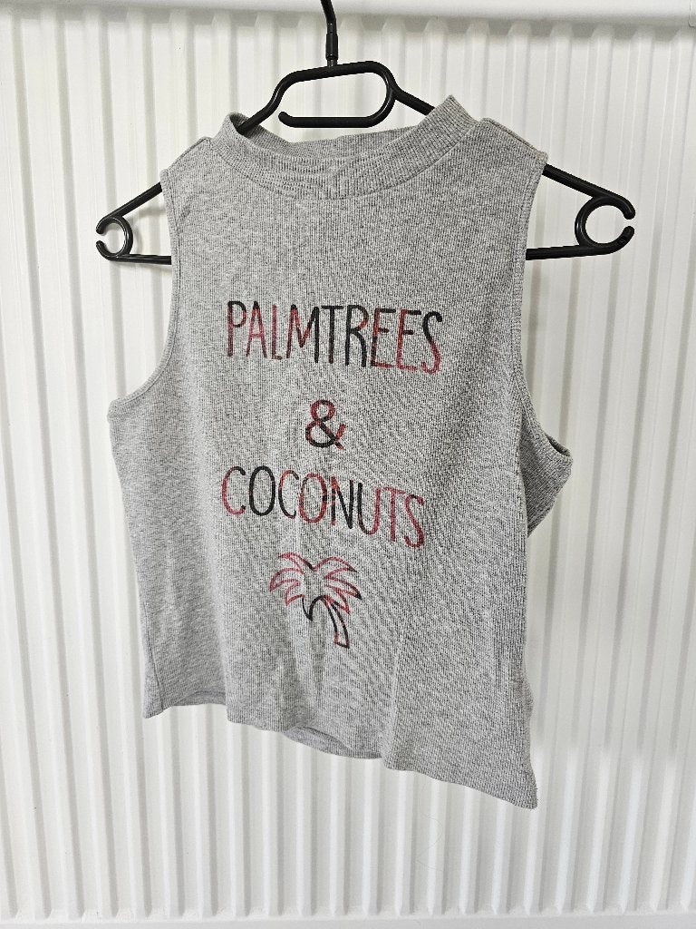 grijze crop top met tekst, Maat 38/40 (M), Groggy, Ophalen of Verzenden, Zonder mouw
