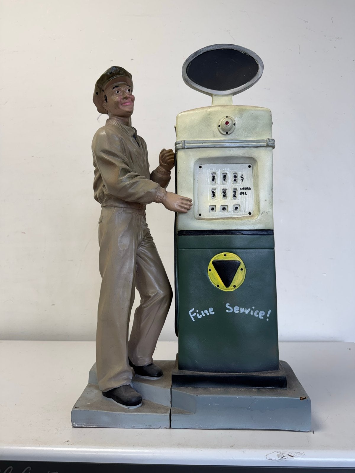 Vintage benzinepomp beeld 'Fine Service!', Antiek en Kunst, Ophalen