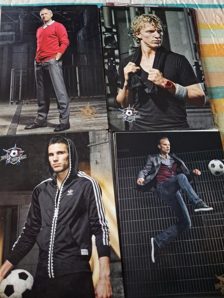 Verzamel boek Stars of Football 2011, Ophalen