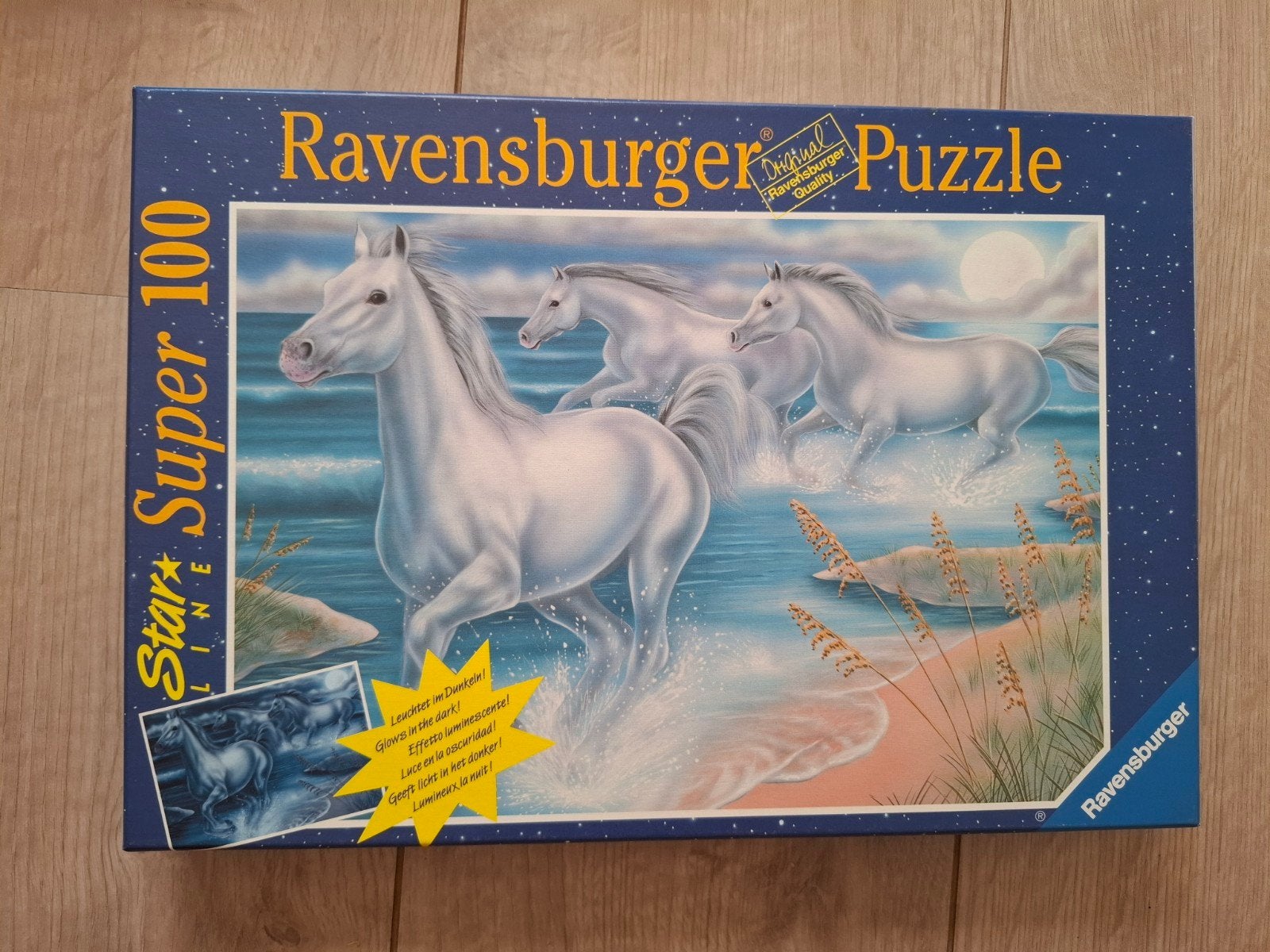 Puzzel van 1000 stukjes: paarden, lichtgeven in het donker, Ophalen of Verzenden, 500 t/m 1500 stukjes, Zo goed als nieuw