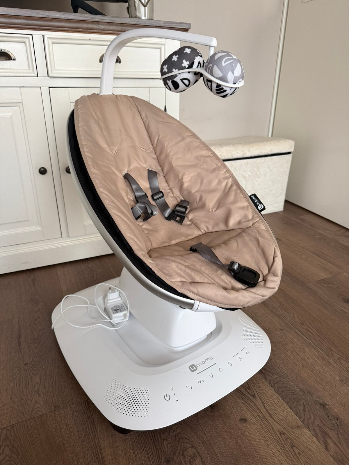 Mamaroo 4 moms wipper zo goed als nieuw, Ophalen, Zo goed als nieuw, Verstelbaar