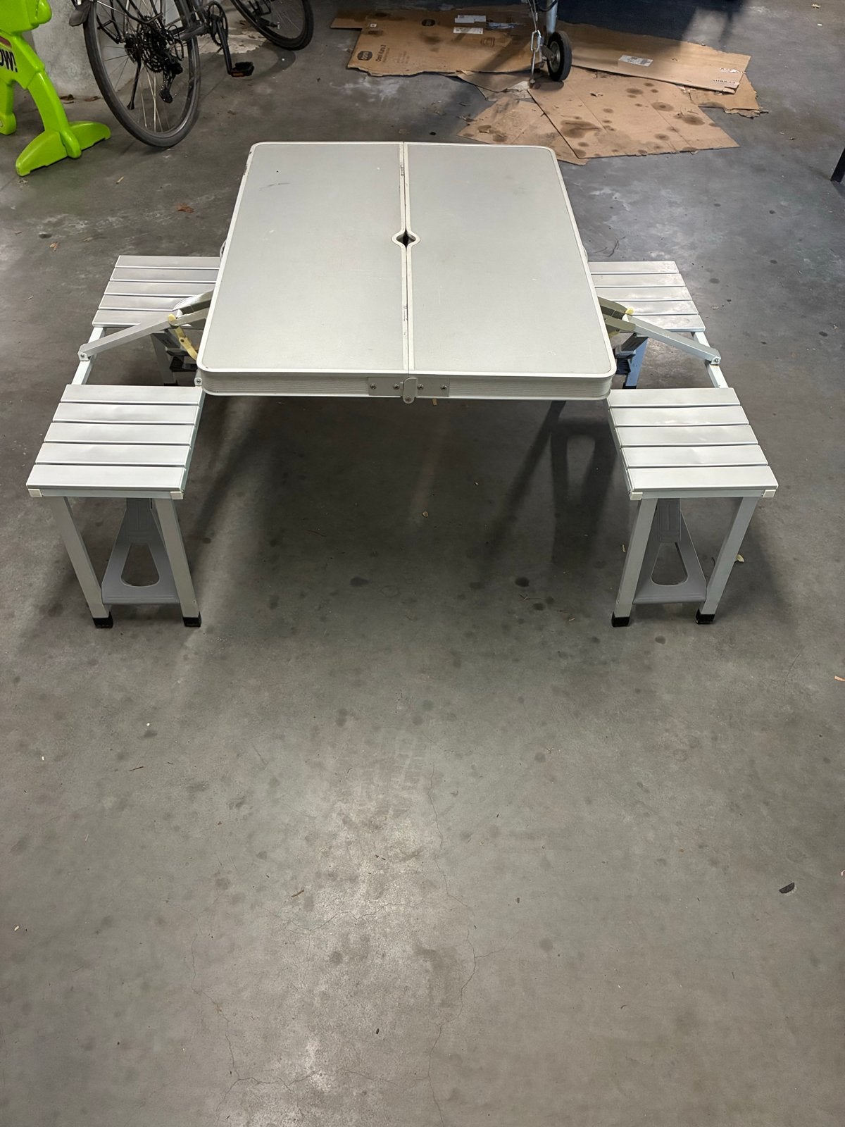 BO-CAMP Opvouwbare Campingtafel met Bankjes, Caravans en Kamperen, Ophalen, Gebruikt, Campingtafel