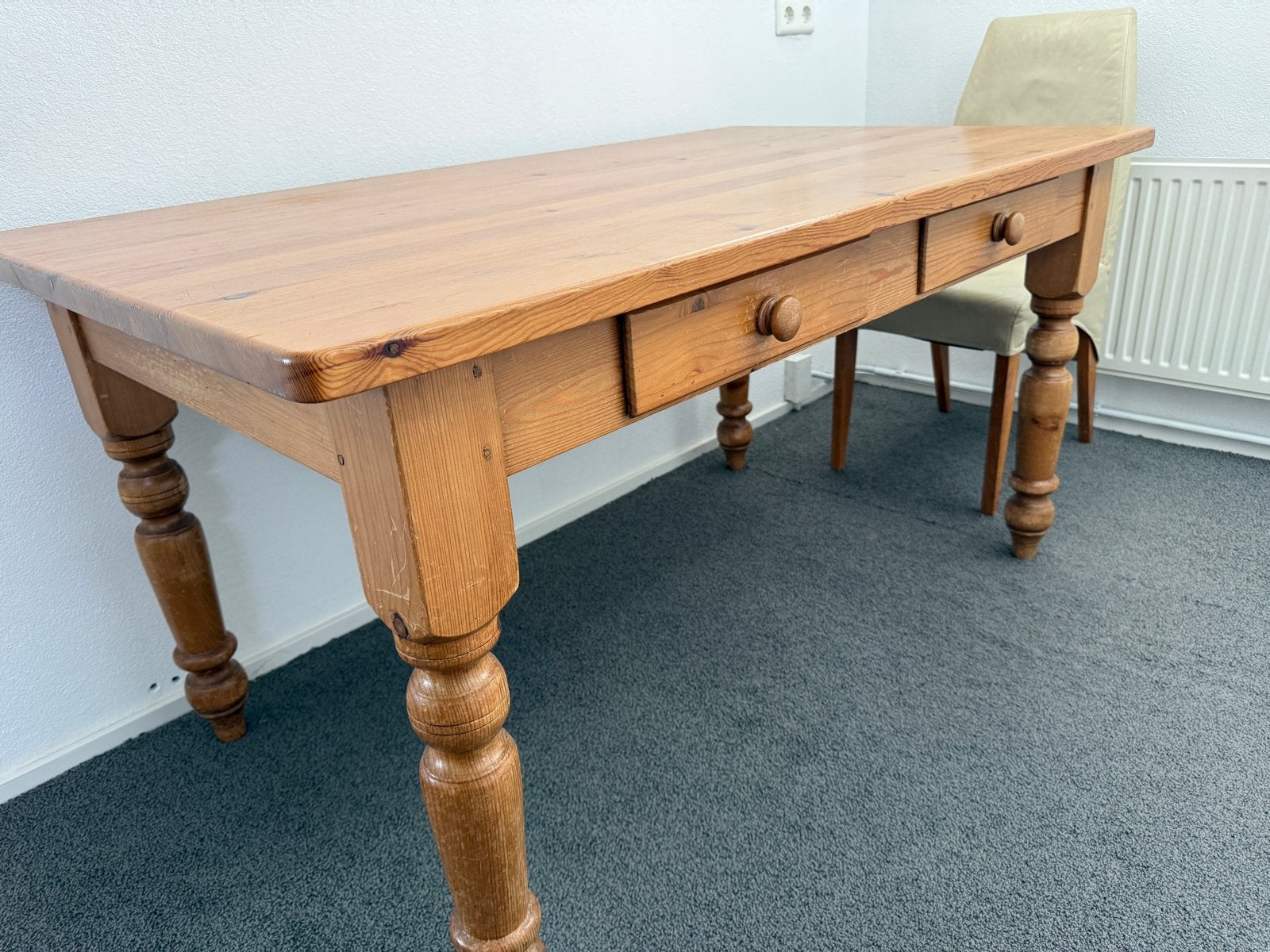 Massieve grenen eettafel met lades., Ophalen