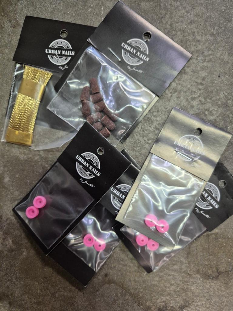 Compleet nieuw urban nails stofkapjes frees, freescleaner, Overige kleuren, Nieuw, Ophalen of Verzenden, Handen en Nagels