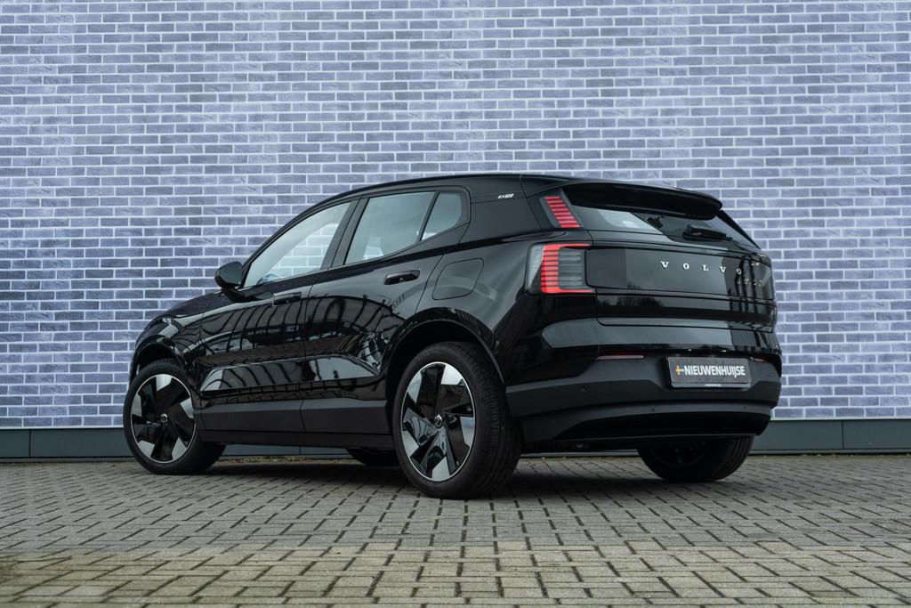 Volvo EX30 Single Motor Extended Range Ultra 69 kWh | Adapti, Auto's, Volvo, Achterwielaandrijving, Gebruikt, Leder en Stof, Zwart