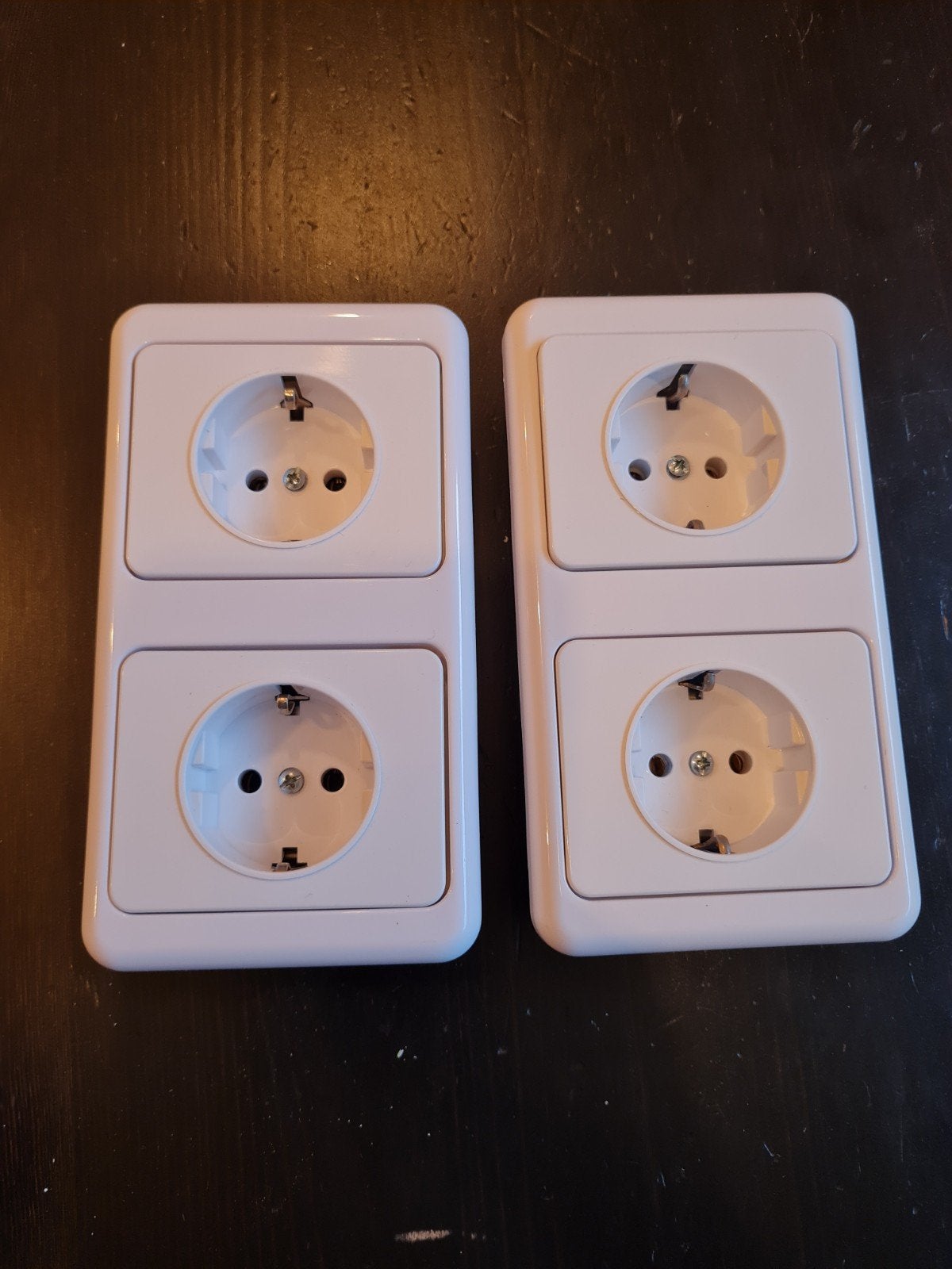 2 keer dubbel stopcontact Drespa wit, Ophalen of Verzenden, Zo goed als nieuw, Stopcontact