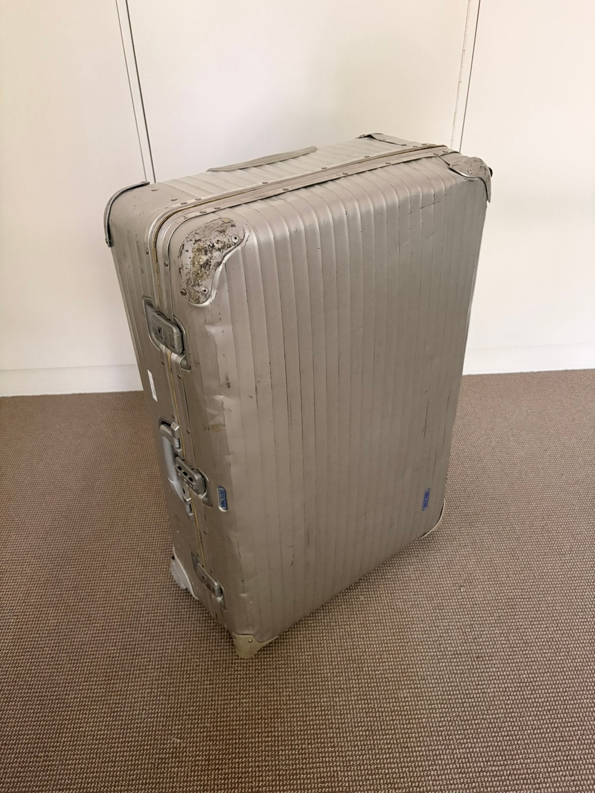 Rimowa - handvat afgebroken, Sieraden, Tassen en Uiterlijk, Koffers, Wieltjes, Gebruikt, 45 tot 55 cm, Ophalen of Verzenden