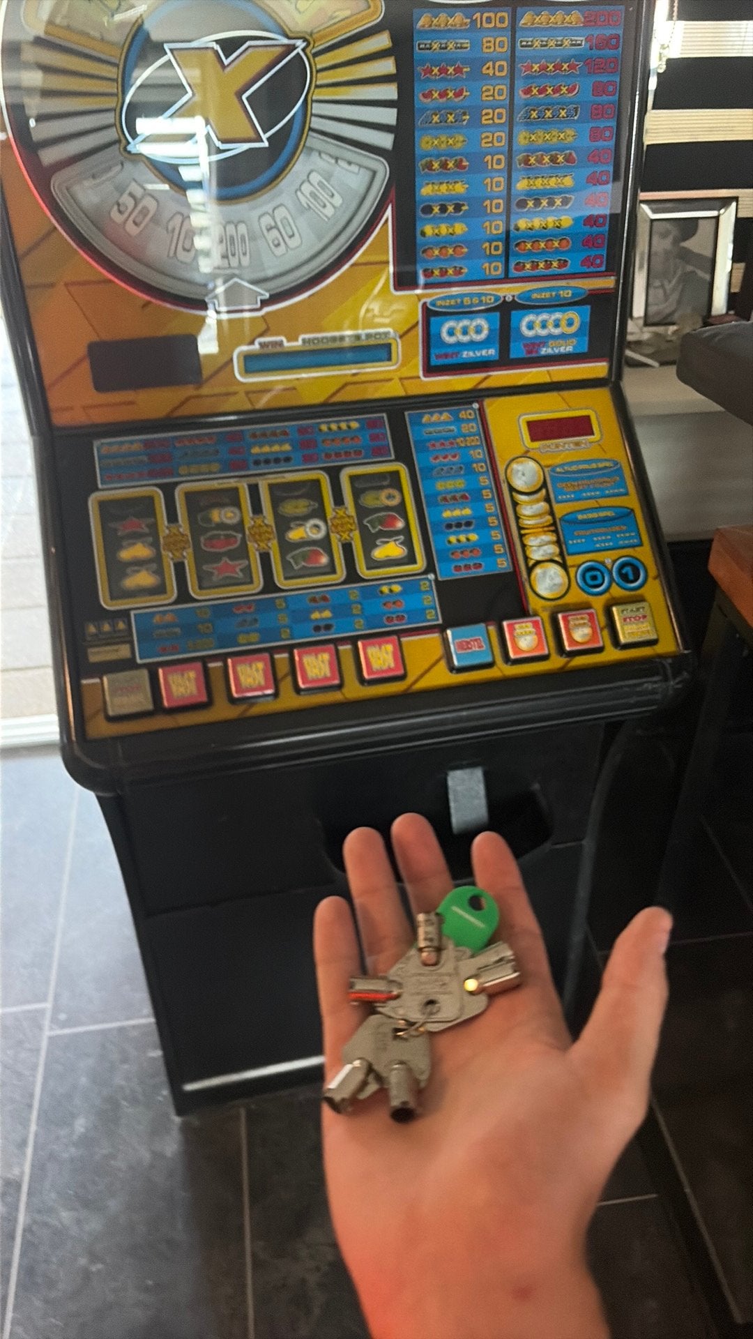 Golden x gokkast alleen muntgeld!, Verzamelen, Automaten | Gokkasten en Fruitautomaten, Euro, Ophalen, Zo goed als nieuw
