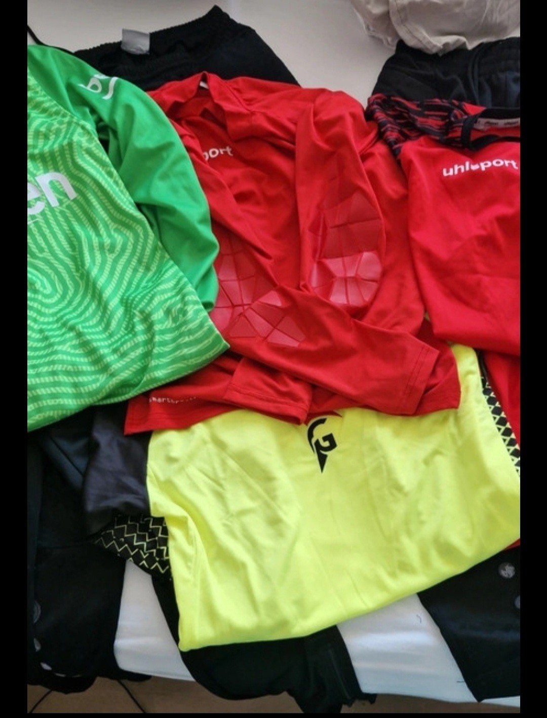 Voetbal keeperskleding pakket (shirts, broeken, shorts), Ophalen of Verzenden, Overige typen