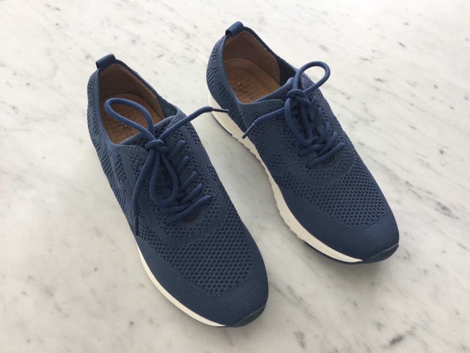 Lage blauw/witte sneaker!, Ophalen of Verzenden, Zo goed als nieuw, Blauw, Sneakers of Gympen