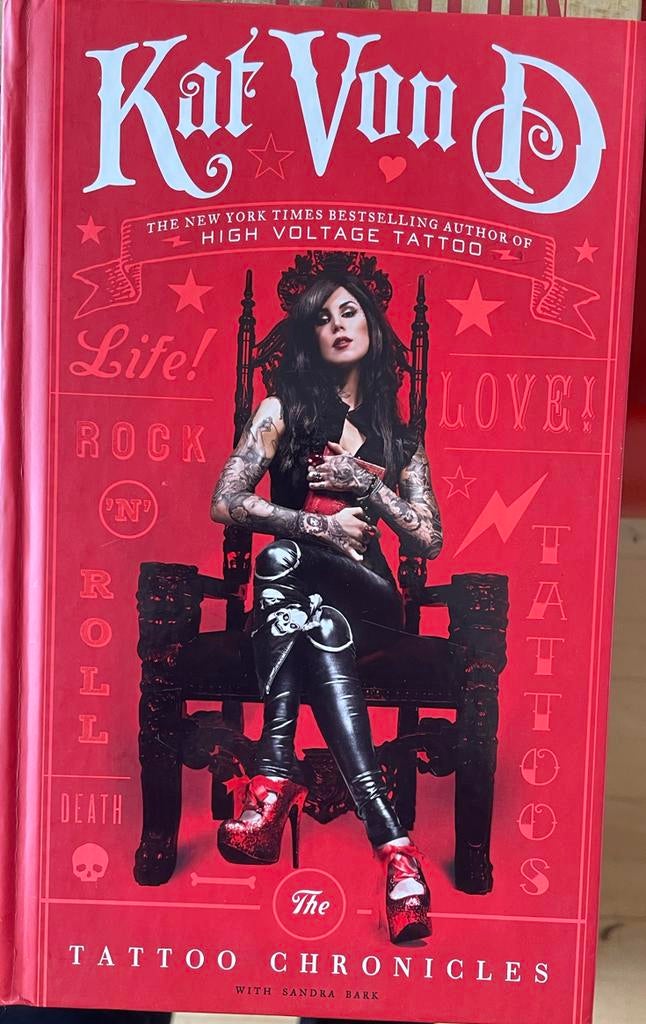 Kat Von D - The Tattoo Chronicles - Hardcover Boek, Ophalen of Verzenden, Zo goed als nieuw
