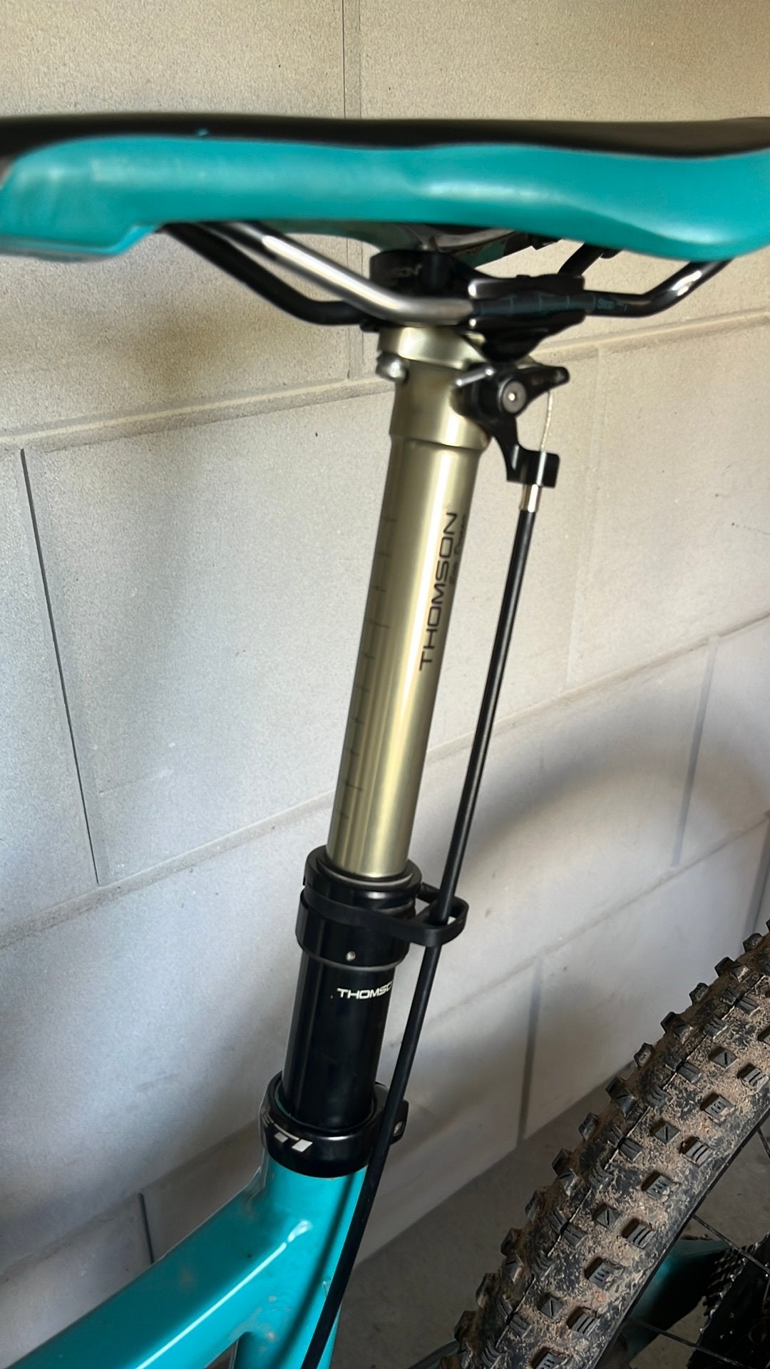 Thomson Elite Dropper 30,9mm 400 mm – Externe kabelgeleiding, Fietsen en Brommers, Fietsonderdelen, Ophalen of Verzenden, Gebruikt