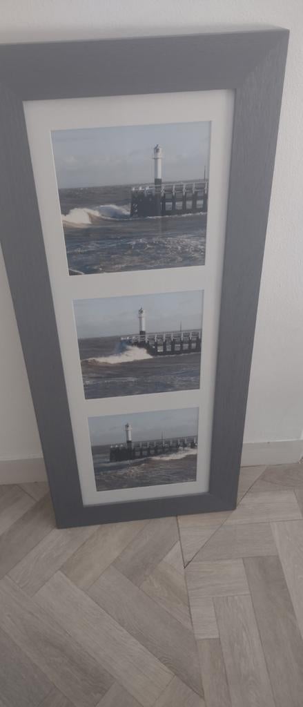 Lijst met vuurtoren en golven, Ophalen