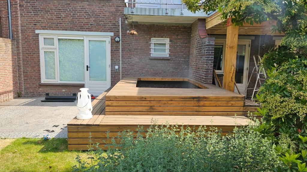Grote partij geïmpregneerd hout en of zwembad ombouw., 50 mm of meer, Balk, Overige houtsoorten, Ophalen