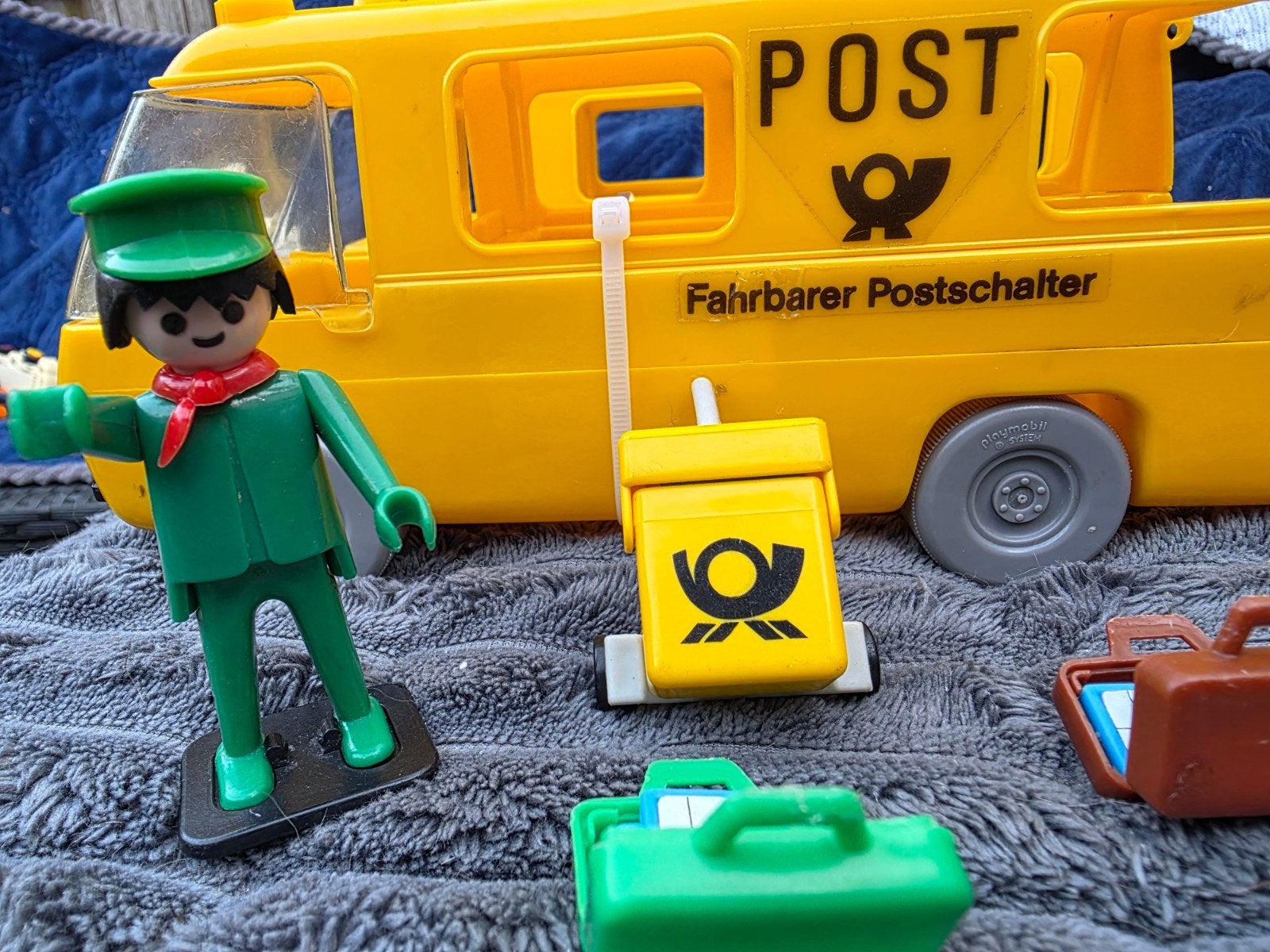 Vintage Playmobil Postbussen met Postbode en Accessoires, Kinderen en Baby's, Speelgoed | Playmobil, Gebruikt, Complete set, Voertuig