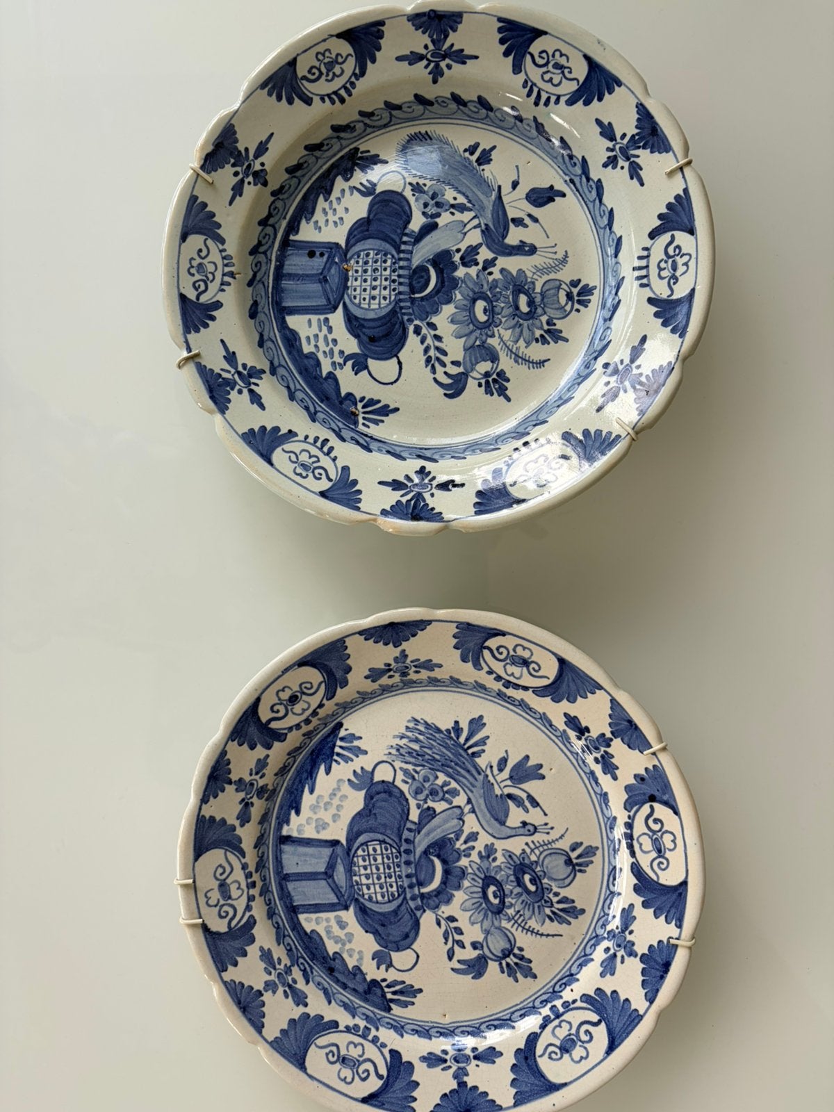 Twee delfts blauwe borden samen €15, Ophalen of Verzenden