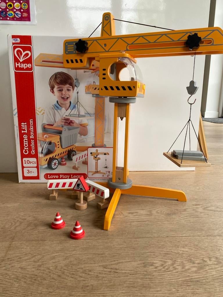 Hape Houten Kraan met Accessoires - in originele doos, Ophalen of Verzenden, Gebruikt, Jongen of Meisje