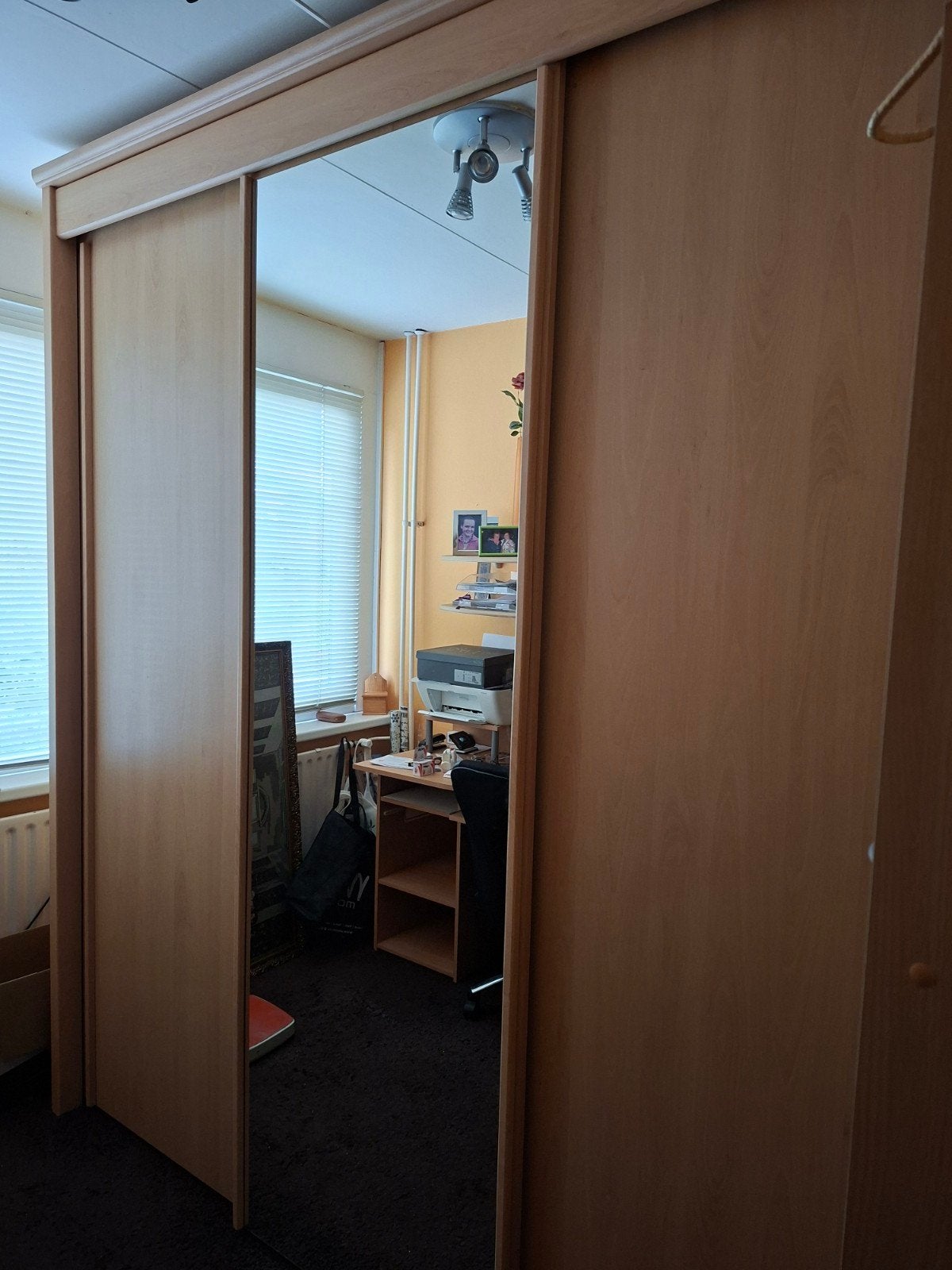 Kledingkast met schuifdeuren en spiegel, Ophalen, Met deur(en), Gebruikt, 200 cm of meer