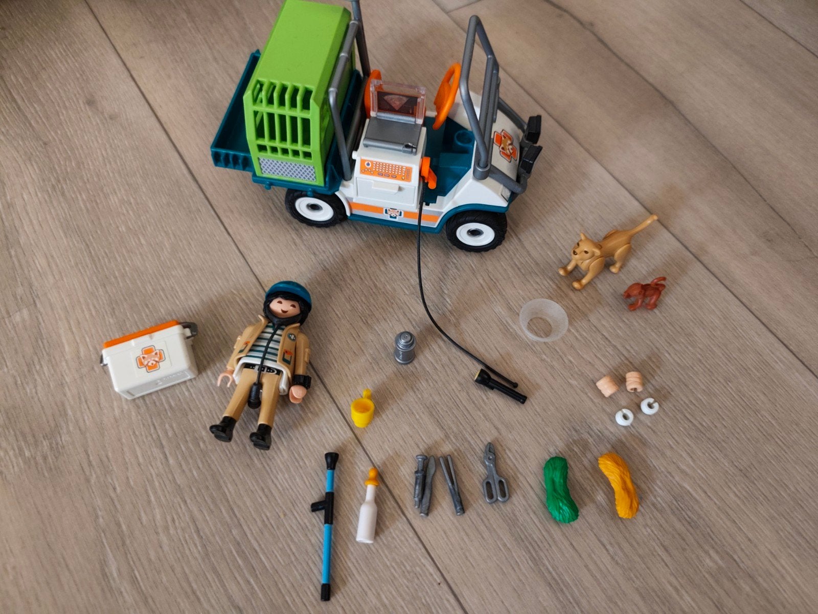 Leuke Playmobil dierenverzorger ambulance, Ophalen of Verzenden