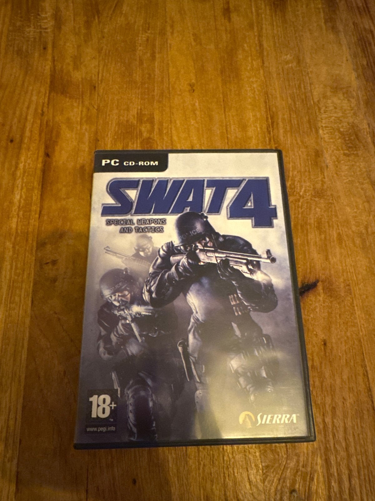 SWAT 4 PC CD-ROM - Special Weapons and Tactics, Online, Gebruikt, Vanaf 18 jaar, Shooter