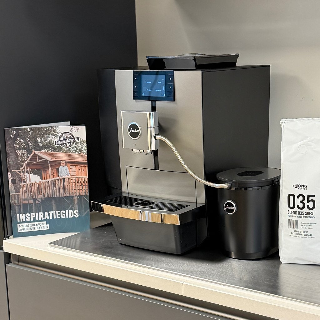 Jura koffiemachine voor op het werk. Goed geregeld., Witgoed en Apparatuur, Koffiezetapparaten, Ophalen, Afneembaar waterreservoir