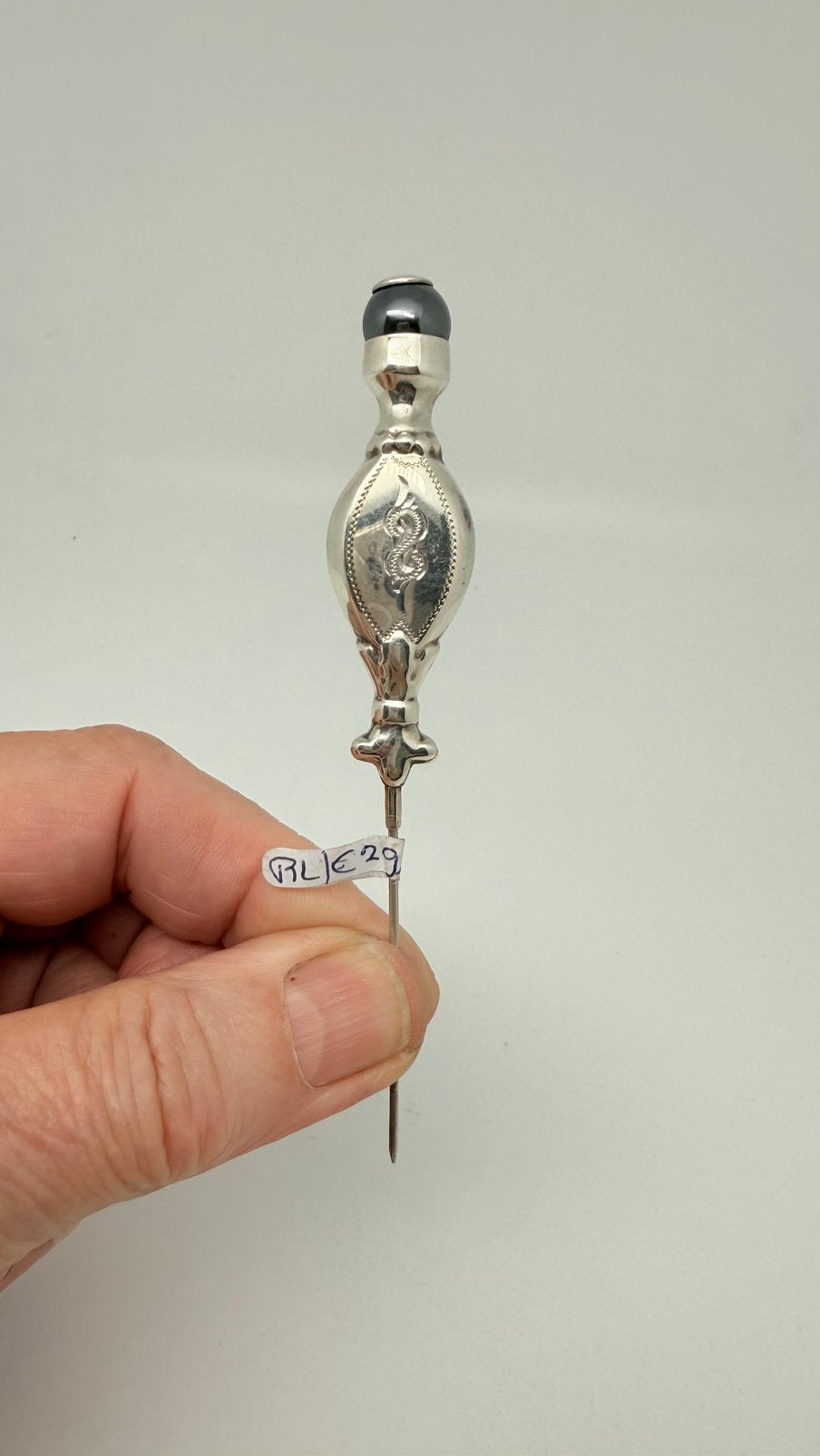 Oude aparte zilveren hoedenspeld., Verzenden, Zilver