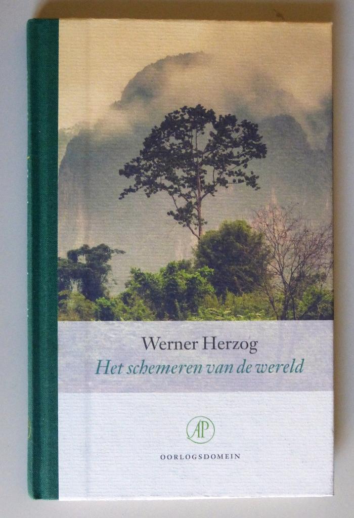 Werner Herzog - Het schemeren van de wereld (geb) [2292], Europa overig, Werner Herzog, Ophalen of Verzenden, Zo goed als nieuw