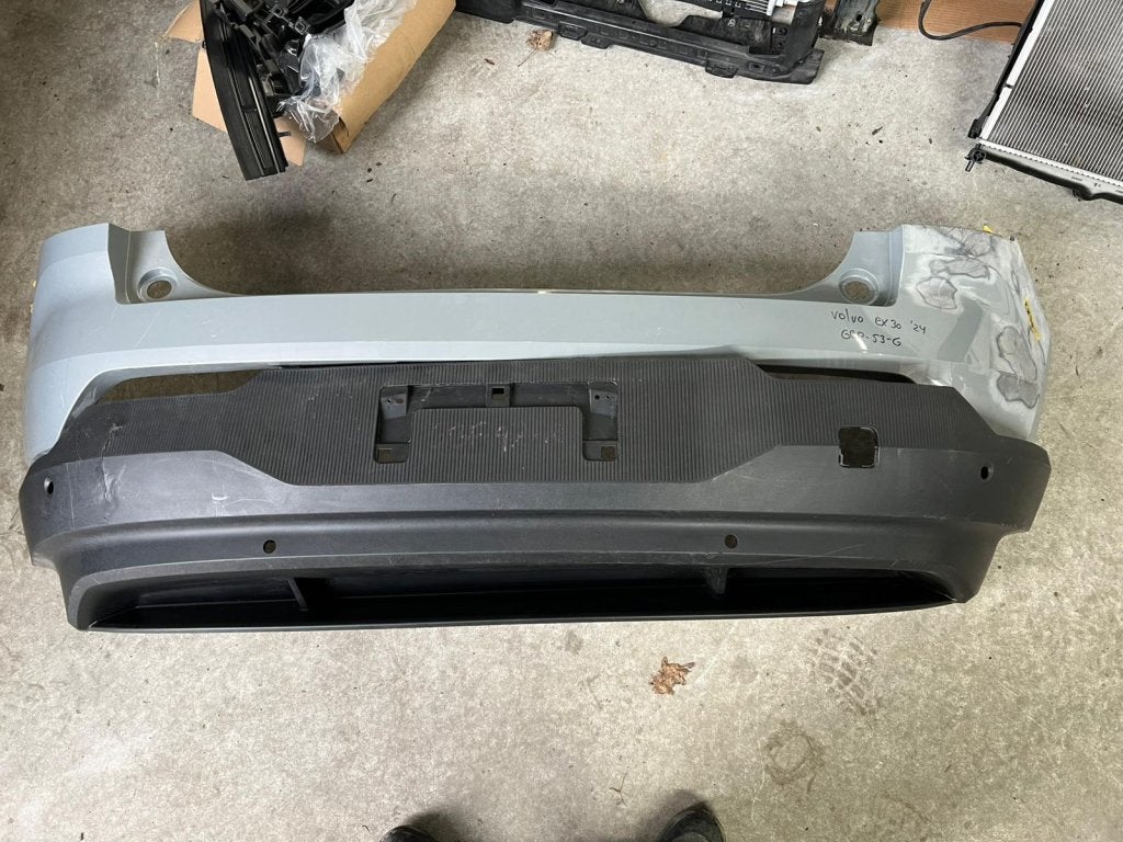 achterbumper ex30 31345662 diffuser 31345661, Gebruikt, Volvo, Bumper, Info@volvo.com