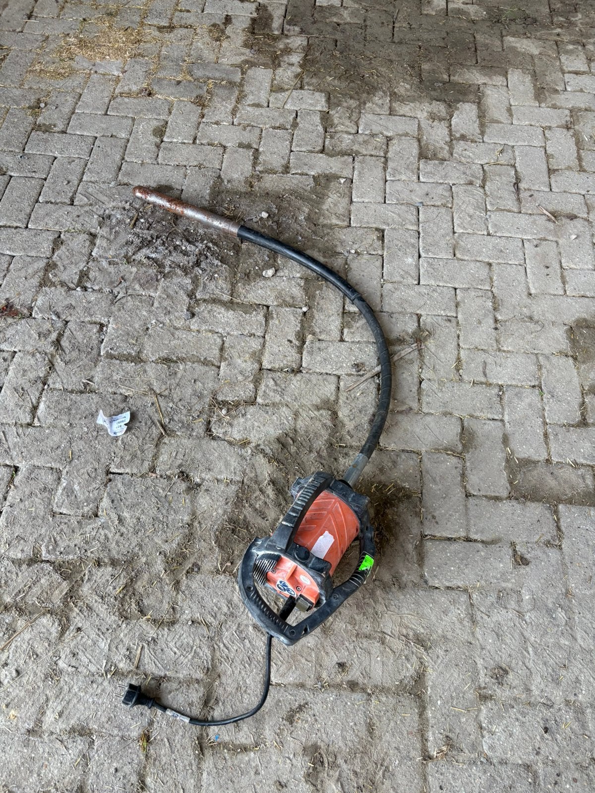 Beton trilnaald, Ophalen of Verzenden, Zo goed als nieuw, Elektrisch