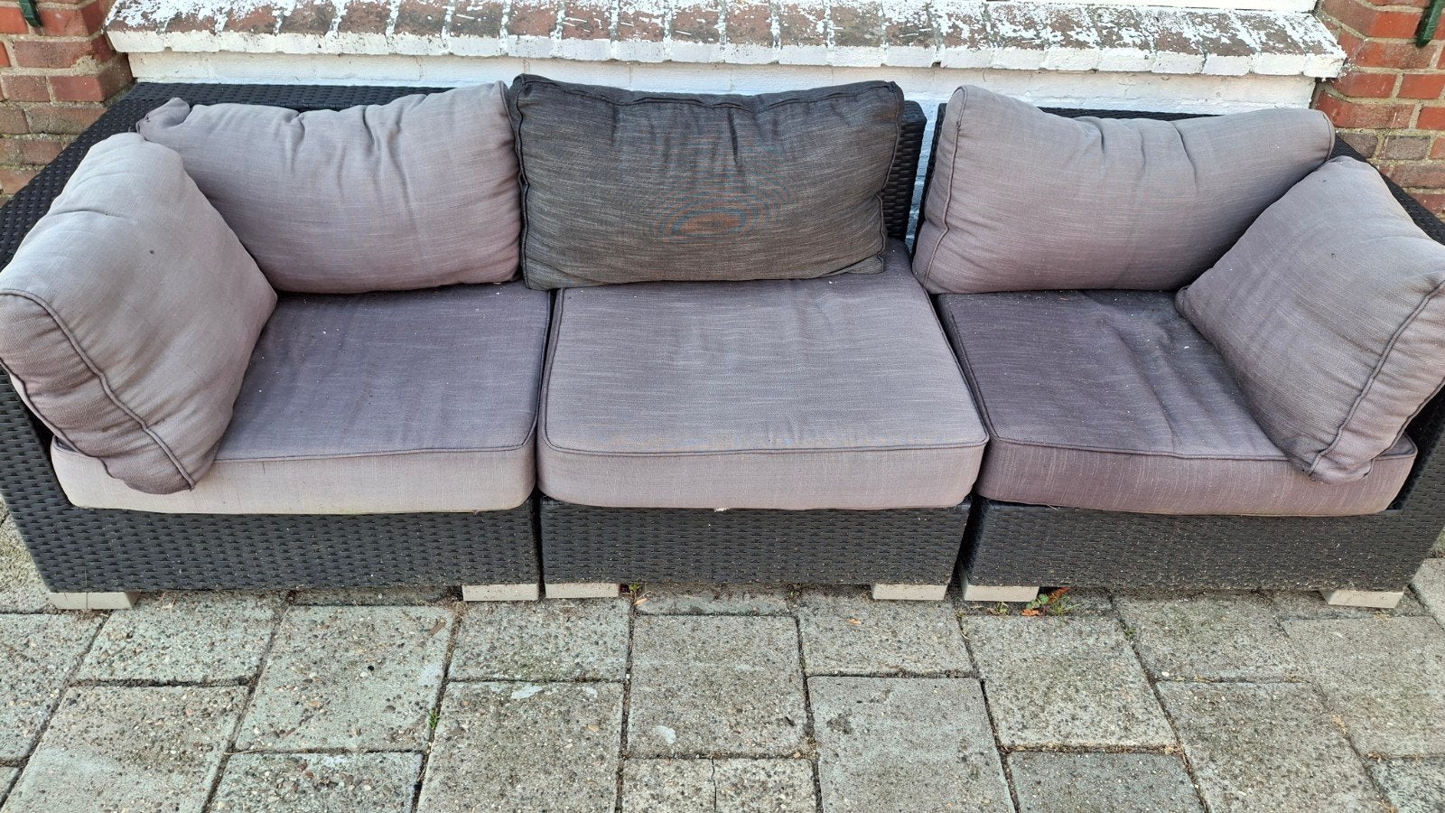 Wicker loungebank met kussens Gratis, Ophalen, Gebruikt, 3 zitplaatsen, Loungeset