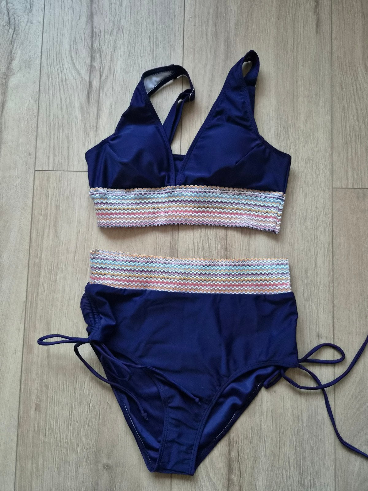 Donkerblauwe Bikini Maat S met Gekleurde Band, Kleding | Dames, Ophalen of Verzenden, Zo goed als nieuw, Blauw, Bikini