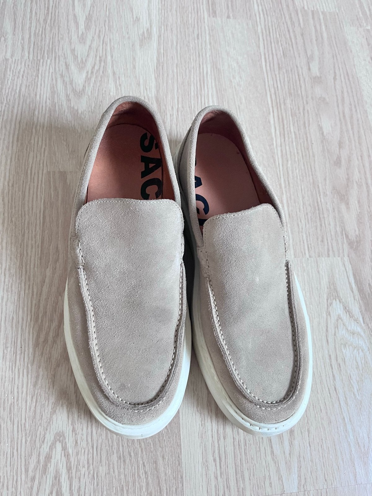 Sacha suède loafers maat 42, Ophalen of Verzenden, Gedragen, Overige kleuren, Loafers