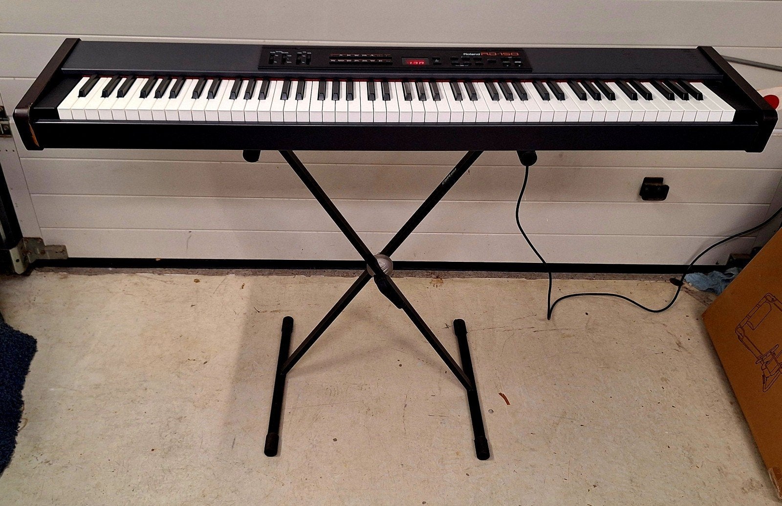 Roland RD-150 Digitale Piano met standaard en hoes