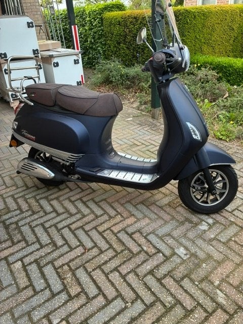 Scooter/snor, Fietsen en Brommers, Ophalen, Zo goed als nieuw, Overige typen, Overige merken