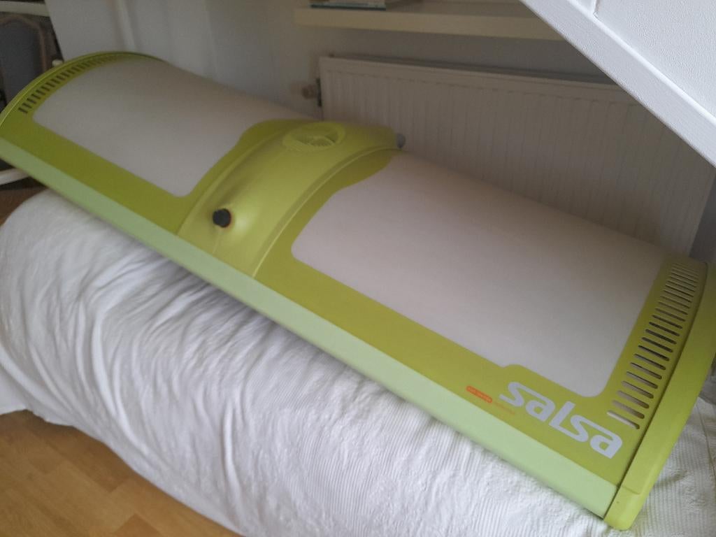 (GRATIS)!!!! SALSA sunlounge  Zonnehemel (GRATIS), Ophalen, Gebruikt, Zonnebank enkelzijdig, 10 tot 15 lampen