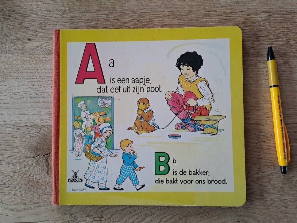 A a B b IS DE BAKKER. RIE CRAMER., Gelezen, Fictie algemeen, Jongen of Meisje, Ophalen of Verzenden