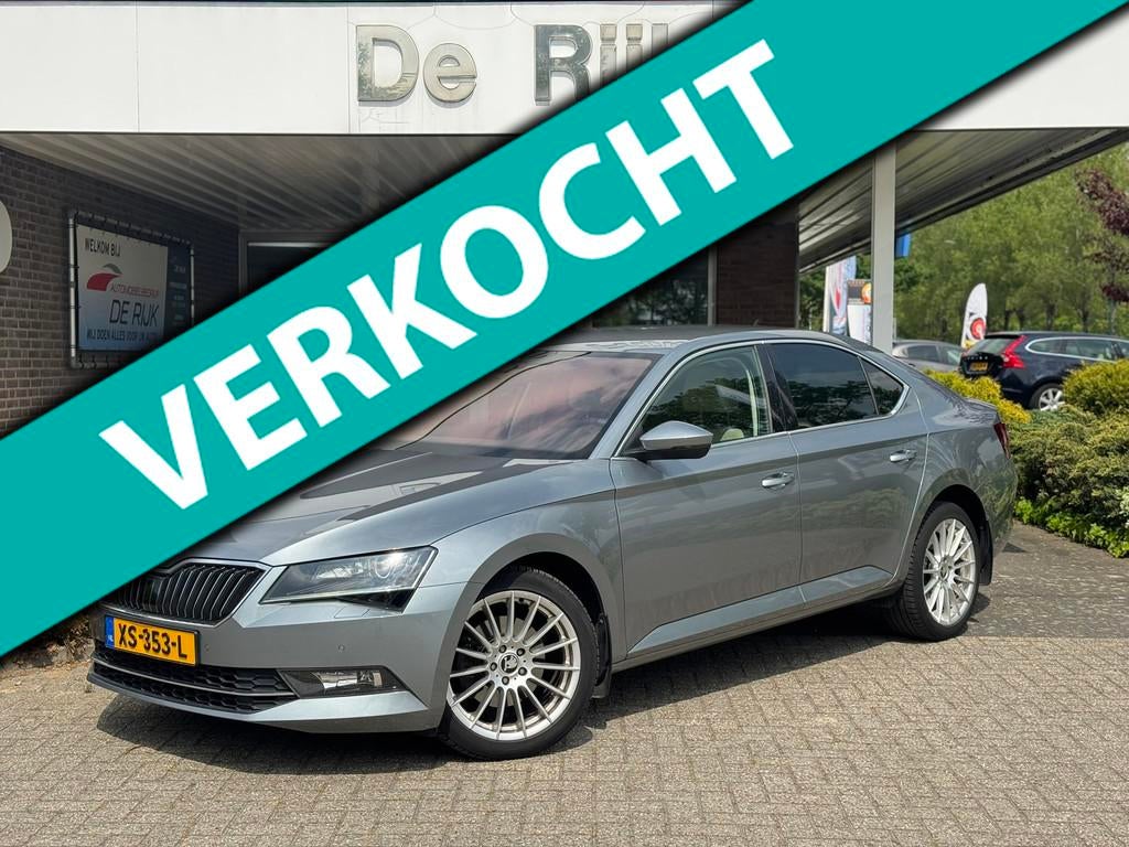 Skoda Superb 1.8 TSI Style Business,Leer, camera, keyless go, 4 cilinders, Leder, 180 pk, Hatchback