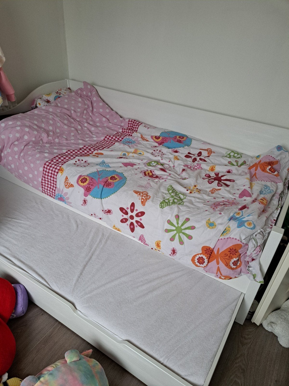 Ikea Vihals bed met uitschuifbaar logeerbed 2 x 200cm x 90cm, Ophalen, 85 tot 100 cm, Gebruikt, Matras
