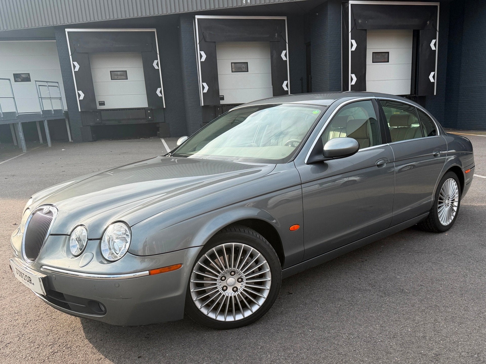 Jaguar S-type 4.2 V8 Executive 2EEIG/AUTOMAAT/LMV/NAVI/CLIMA, Automaat, Dealer onderhouden, Achterwielaandrijving, Gebruikt