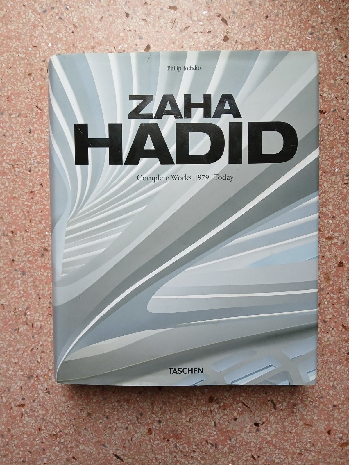 020/TASCHEN ZAHA  HADID/R.KOOLHAAST/D.LIBENSKIND/GEHRY/PIANO, Ophalen, Gelezen, Architecten