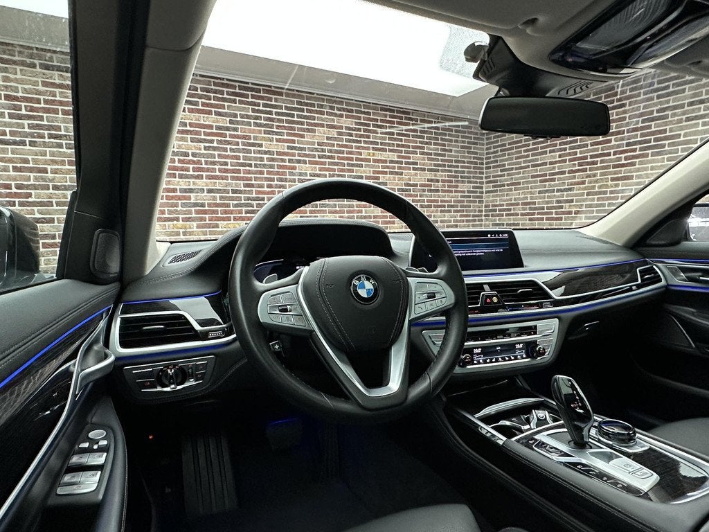 BMW 7-serie 745e Hybrid HEADUP MASSAGE H&K SFEER DAK VIRTUAL, Auto's, BMW, Achterwielaandrijving, Gebruikt, Euro 6, Hybride Elektrisch/Benzine