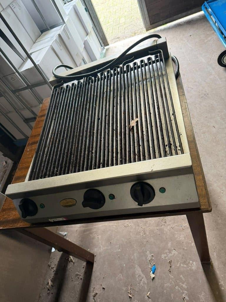 Rosval RWG-66 Professionele Grill - Bouwjaar 2017, Ophalen, Gebruikt, Fornuis, Frituur en Grillen