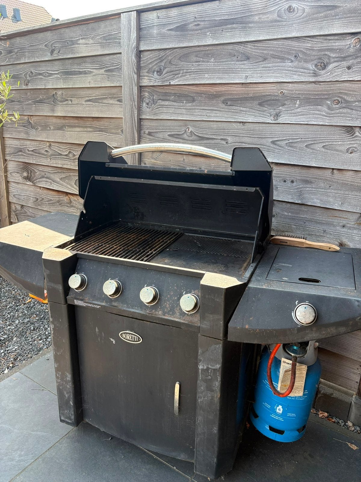 Boretti BBQ opknapper, Ophalen, Gebruikt