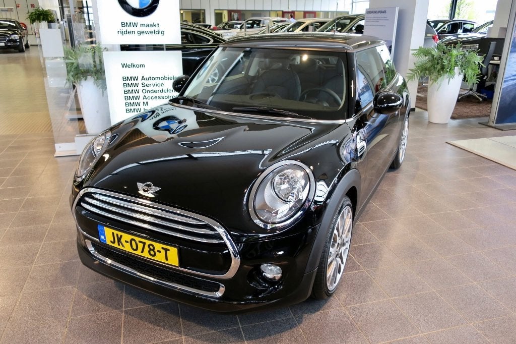 Mini Cooper Yours Limited Business Edition – 2016 – 84.000km, Auto's, Voorwielaandrijving, 4 stoelen, Origineel Nederlands, Handgeschakeld