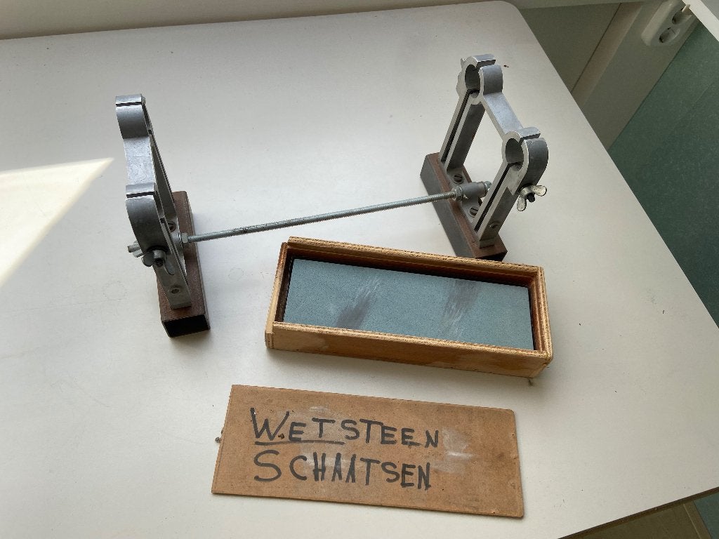 Schaatsenslijper met slijpsteen, Sport en Fitness, Schaatsen, Ophalen, Zo goed als nieuw, Noren, Overige merken