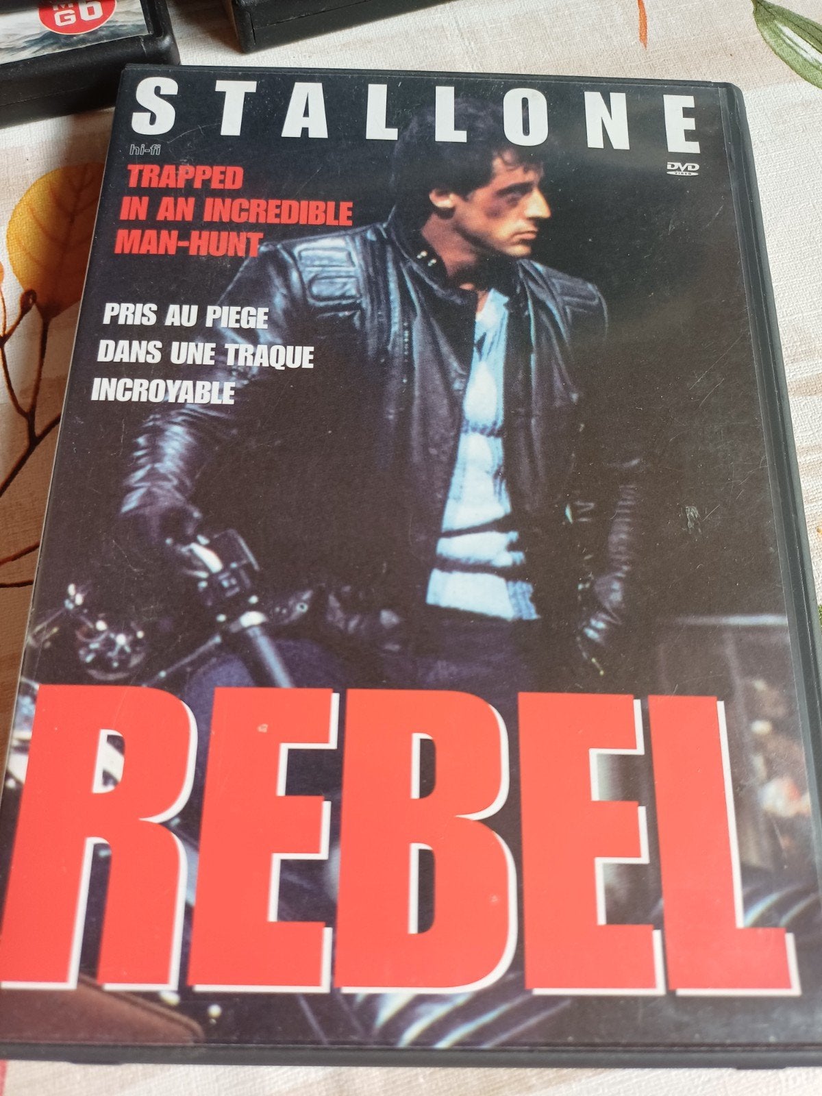 rebel, Alle leeftijden, Ophalen of Verzenden, Zo goed als nieuw